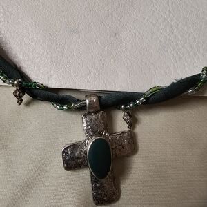 NWT FREE PEOPLE GREEN CROCKER NECKLACE WITH CROSS